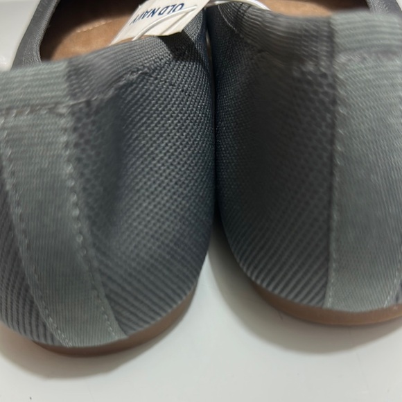 Old Navy Gray Ballet Flats Knit Fabric - Picture 5 of 7